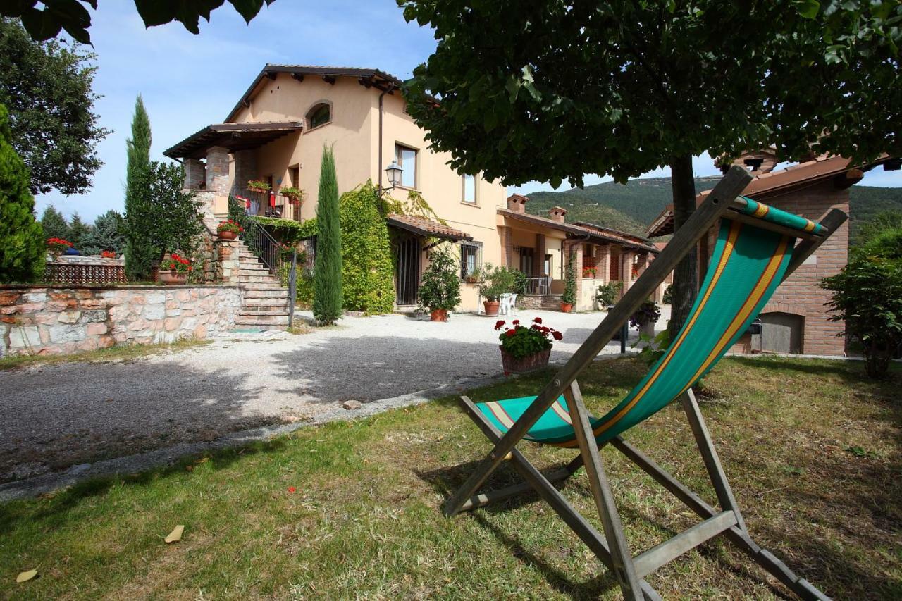 Vila Residenza Le Querce Trilocale Fossato di Vico Exteriér fotografie