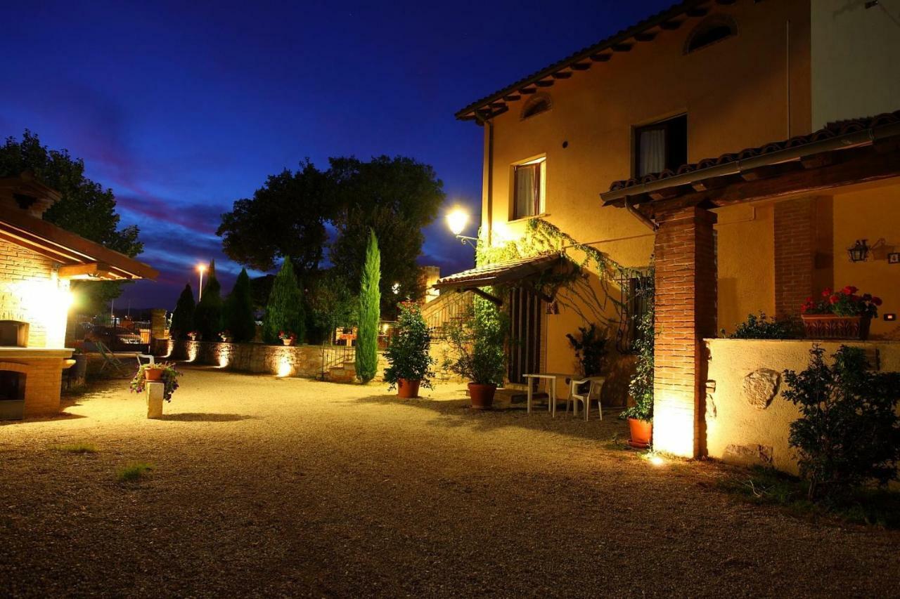 Vila Residenza Le Querce Trilocale Fossato di Vico Exteriér fotografie